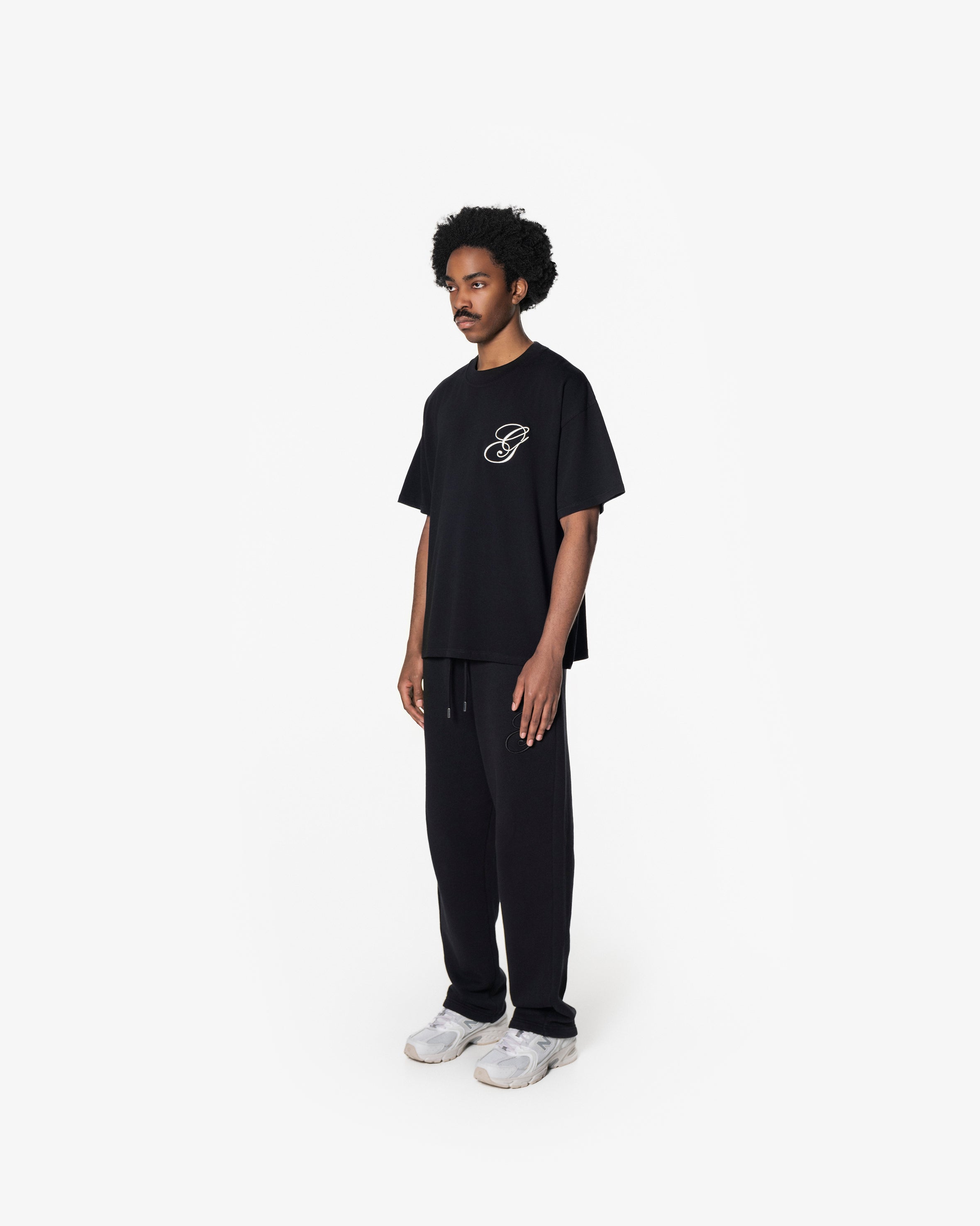 G BLACK T